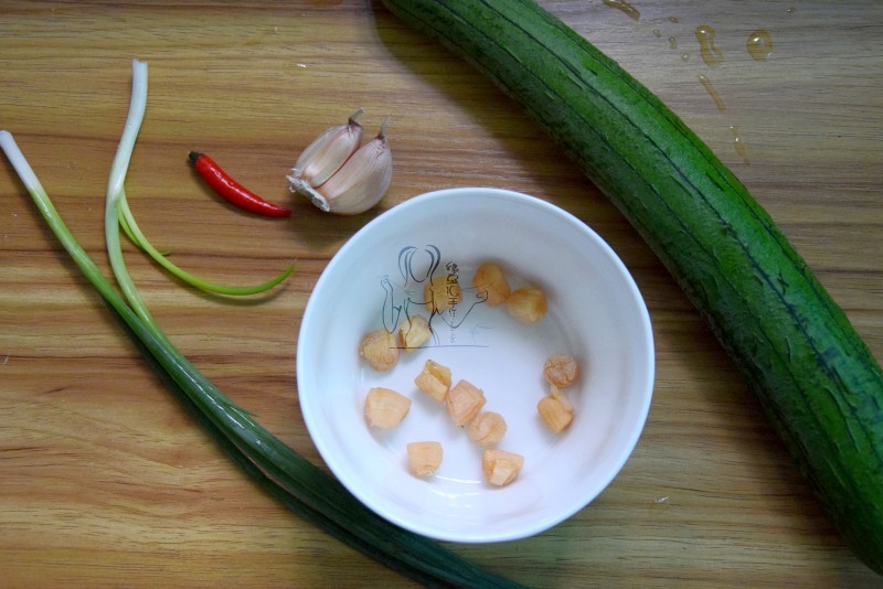 Steps to Make Steamed Loofah with Garlic and Dried Scallop