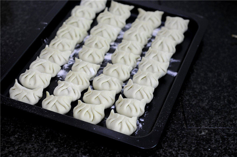 Vegetable Juice Water Chestnut Pork Steamed Dumplings Making Steps