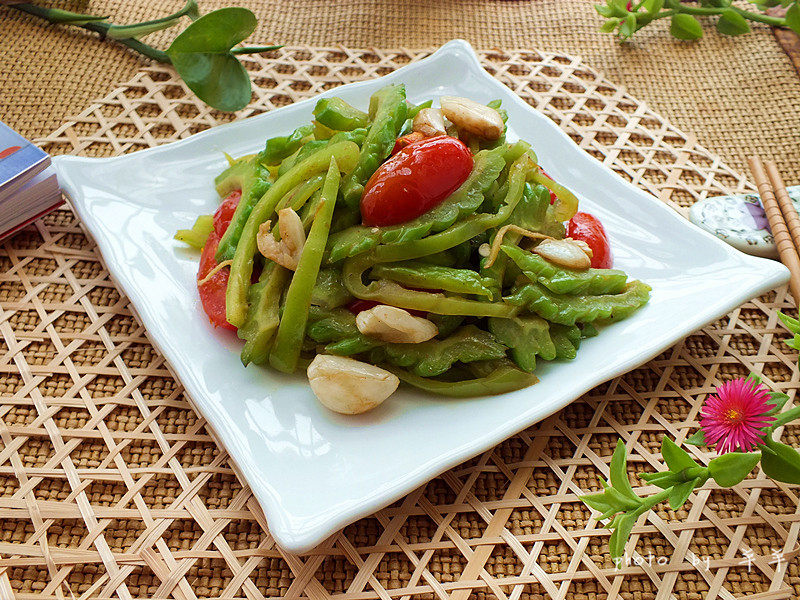 Spicy Stir-Fried Bitter Melon Steps