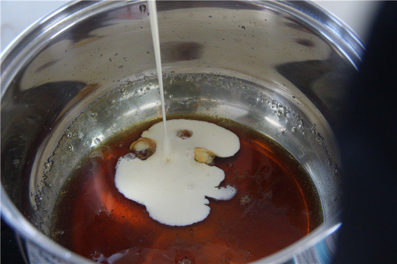 Distinctive Flavor - Caramel Cream Syrup Making Steps