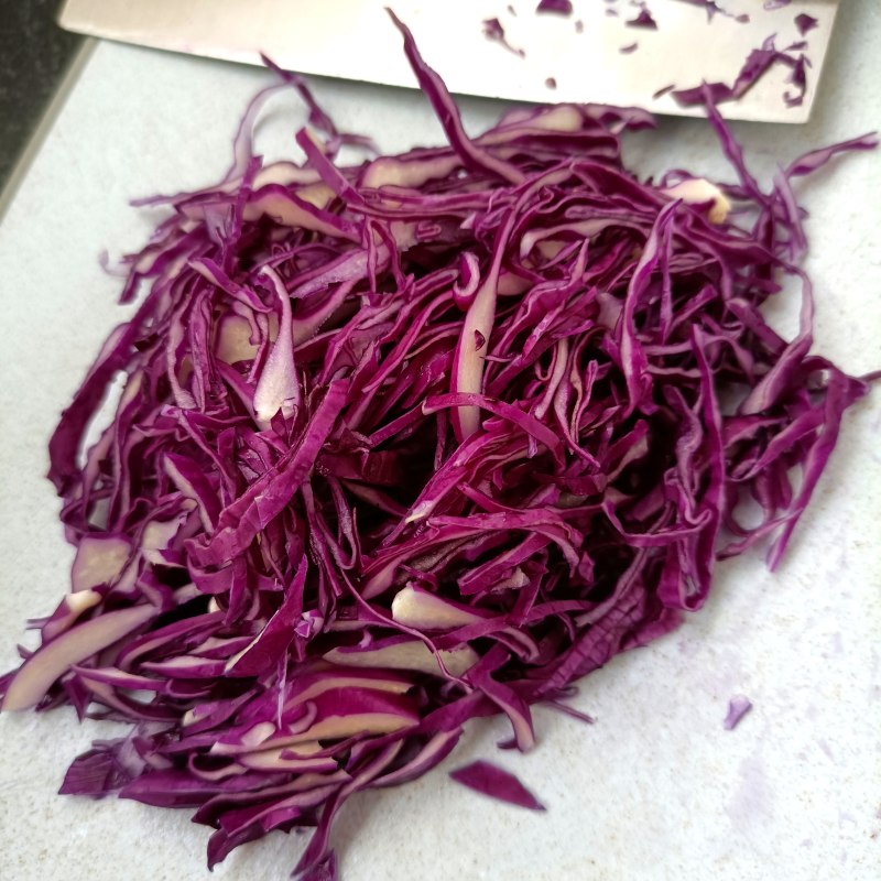 Steps for Making Purple Cabbage and Pigeon Breast Salad