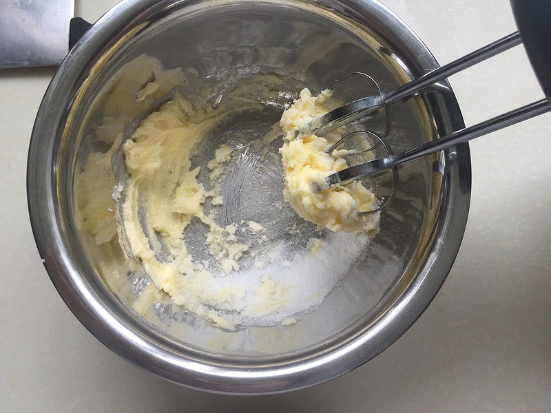 Steps to Make Butter Cake with Milk Flavor