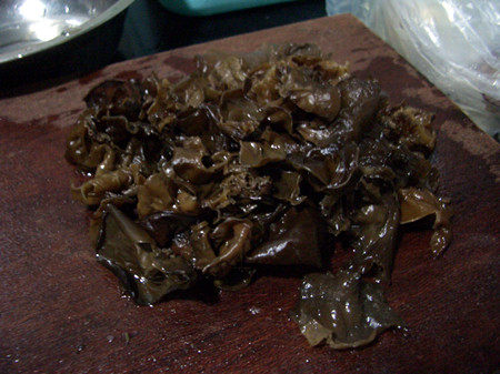 Steps for cooking Braised Pork Ribs with Assorted Mushrooms