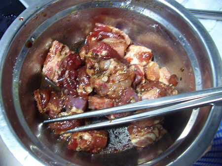 Steps for cooking Braised Pork Ribs with Assorted Mushrooms