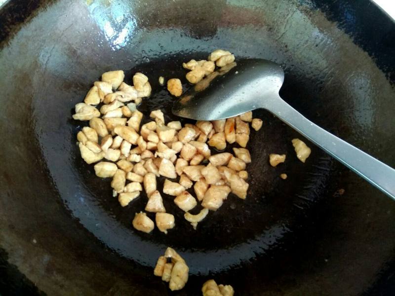 Stir-Fried Bread Cubes Cooking Steps