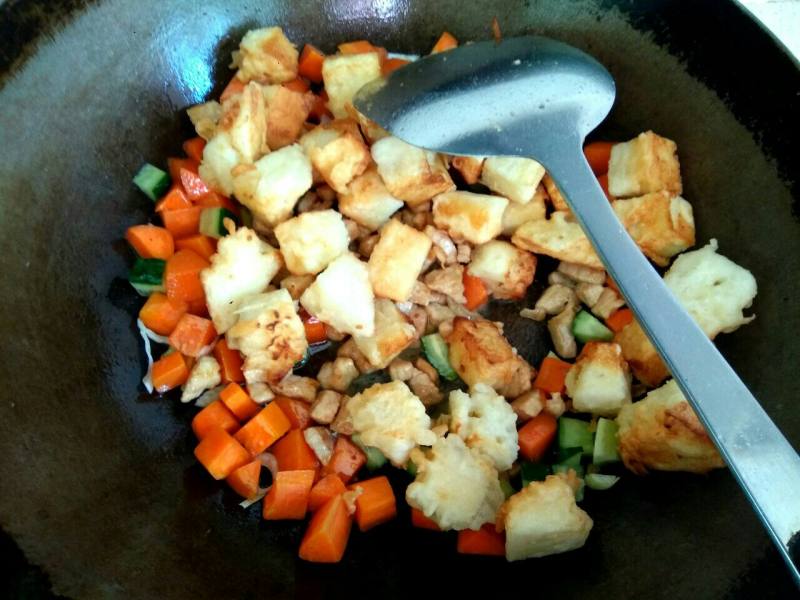 Stir-Fried Bread Cubes Cooking Steps