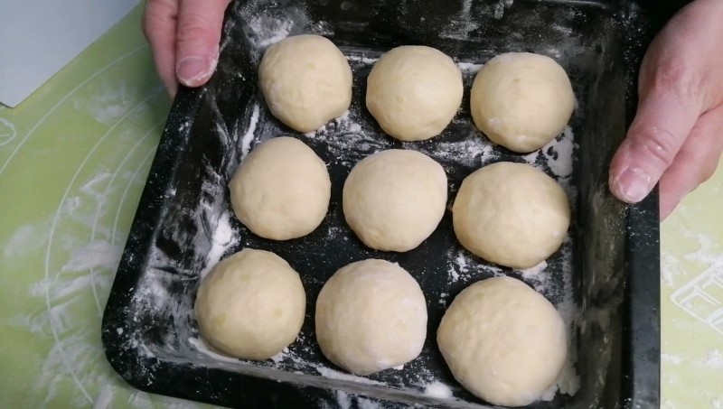 Steps for Making Potato Mini Buns