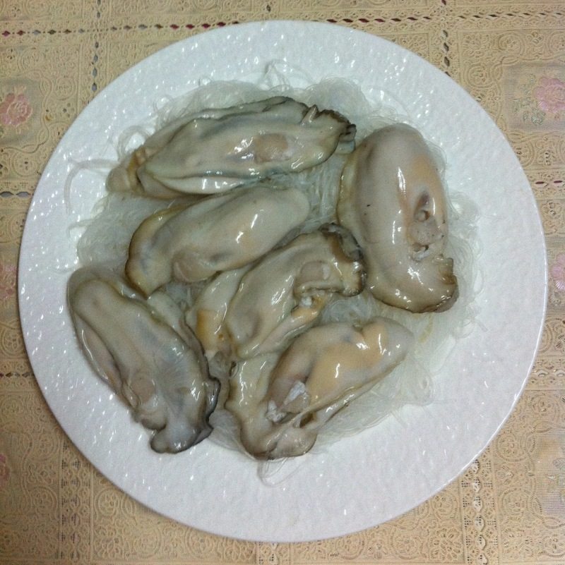 Steps for cooking Steamed Oysters with Garlic and Vermicelli