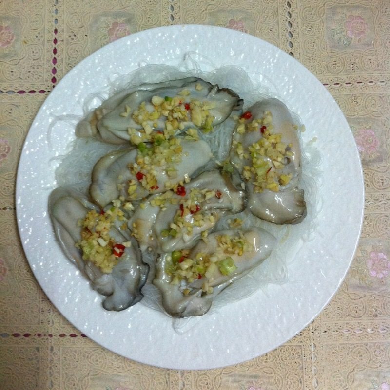 Steps for cooking Steamed Oysters with Garlic and Vermicelli