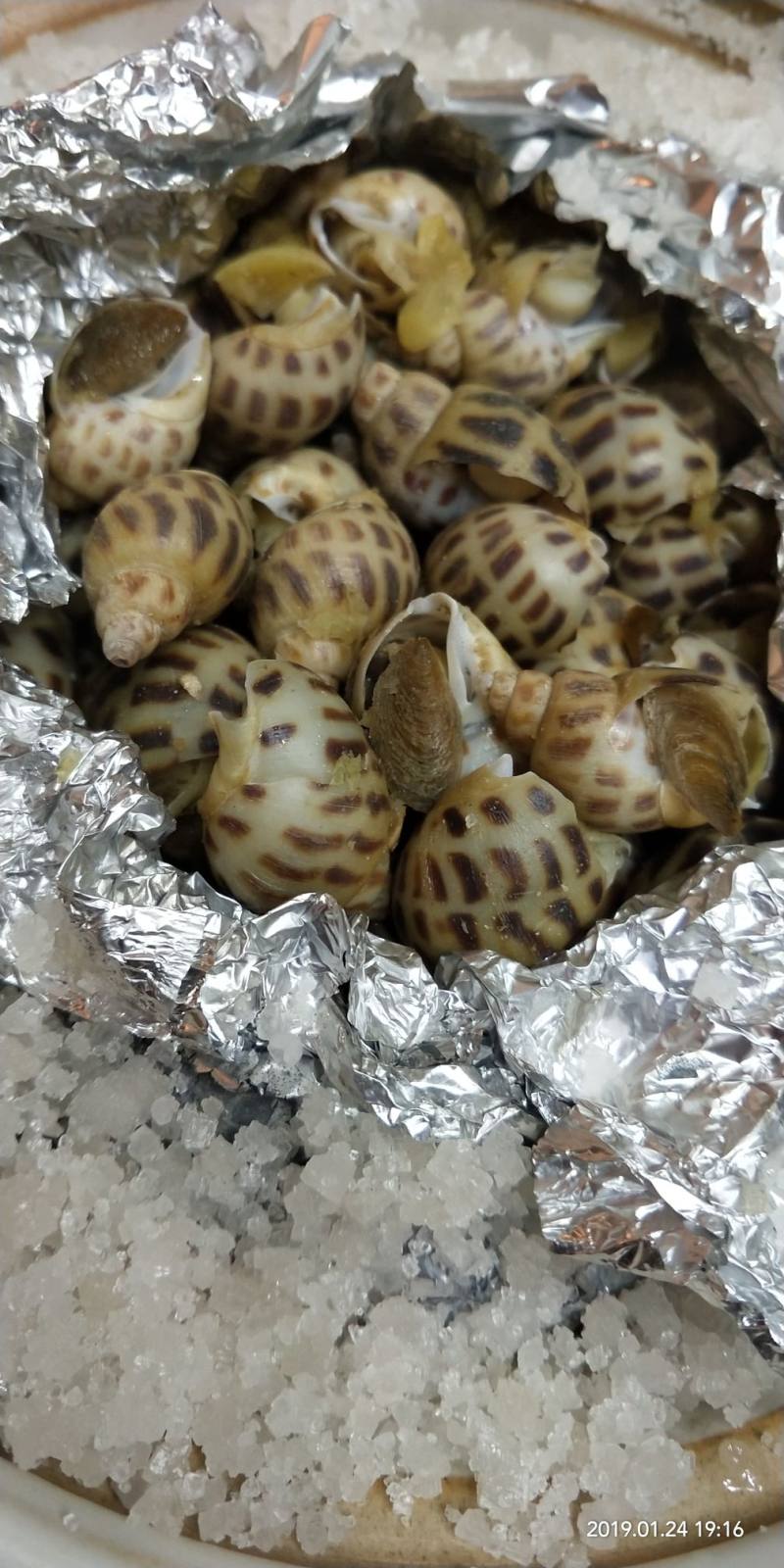 Steps to Cook Salt-Baked Conch