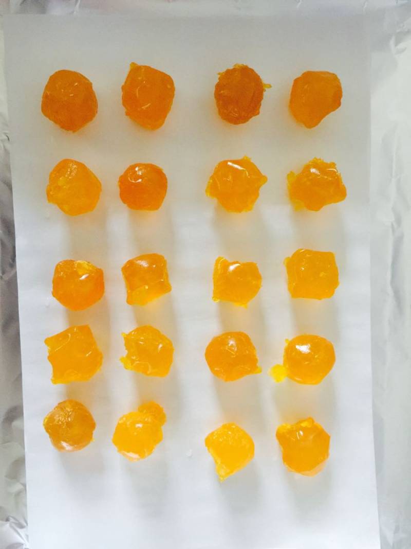 Steps for Making Egg Yolk Pastry