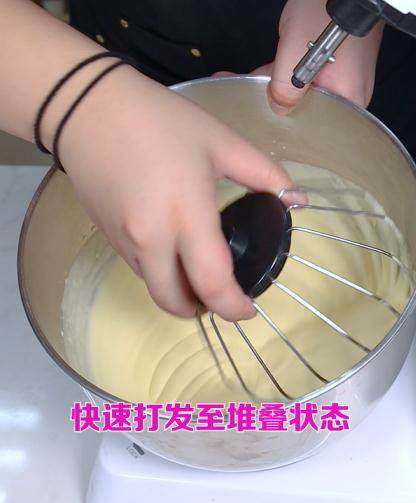 Detailed Steps for Making the Popular Ins Cake Milk Tea