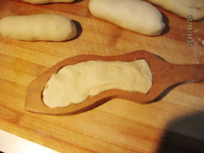 Steps for Making Little Fish Steamed Buns