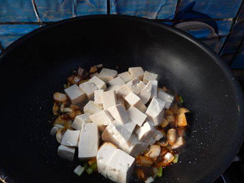 Steps for Cooking Clay Pot Tofu Stew