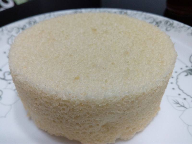 Step-by-Step of Making 4-Inch Chiffon Cake