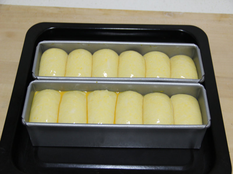 Hokkaido Milk Toast (Tangzhong Method) Step-by-Step