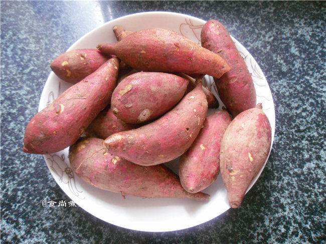 Steps for Making Baked Sweet Potatoes