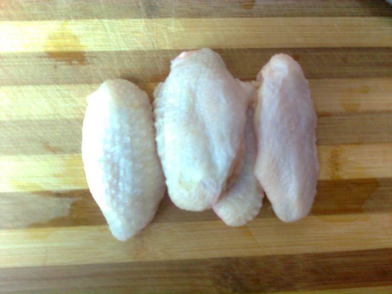 Steps for Making Foil-Wrapped Baked Chicken Wings