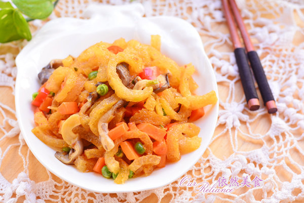 Double Sauce Stir-Fried Pork Skin