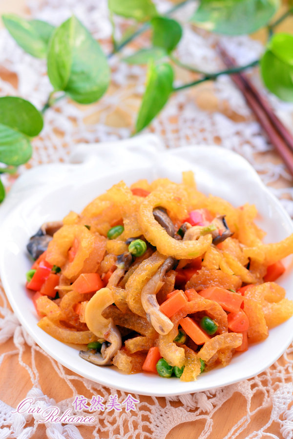 Double Sauce Stir-Fried Pork Skin