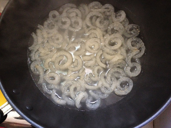 Steps for Double Sauce Stir-Fried Pork Skin