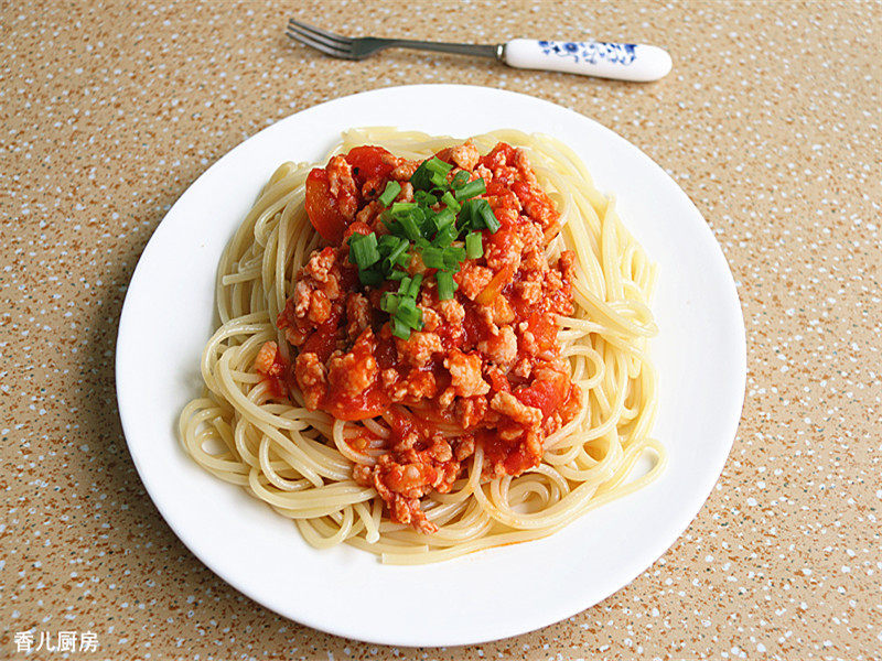 Steps for Making Tomato Meat Sauce Pasta