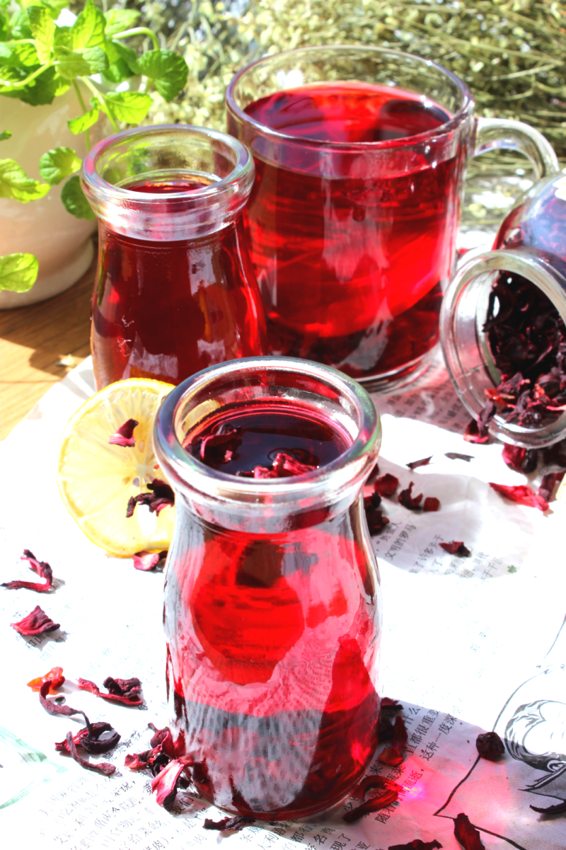 Flower and Fruit Tea - Women's Fragrance Fills the Air