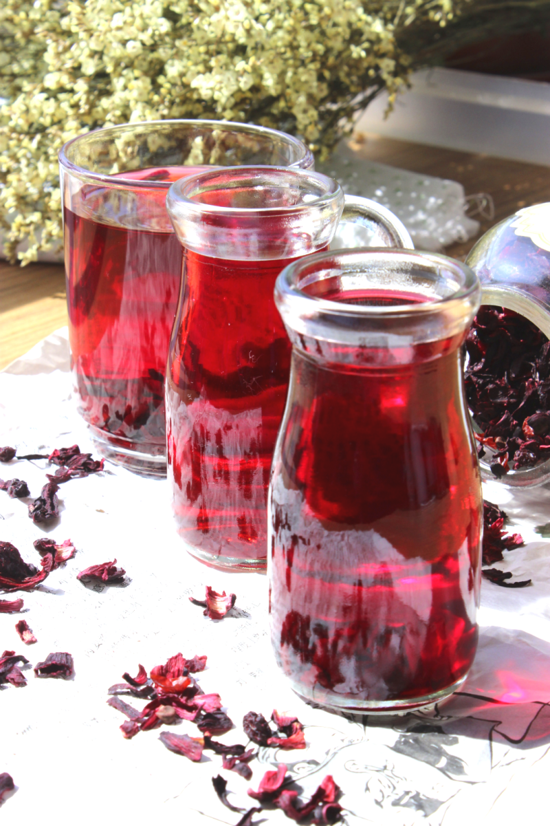 Flower and Fruit Tea - Women's Fragrance Fills the Air