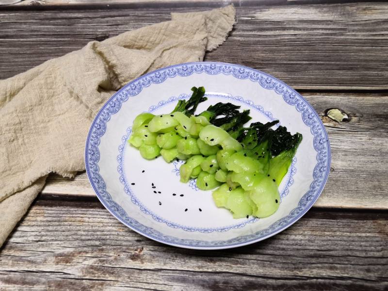 Steps to Make Stir-Fried Chinese Kale