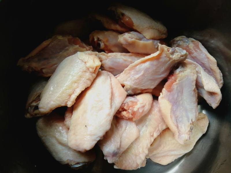 #FamilyDinner##OvenDish#Spicy Grilled Wings cooking steps