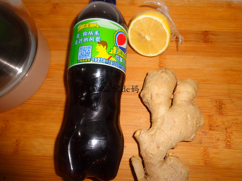 Steps to Make Lemon Ginger Coke Drink