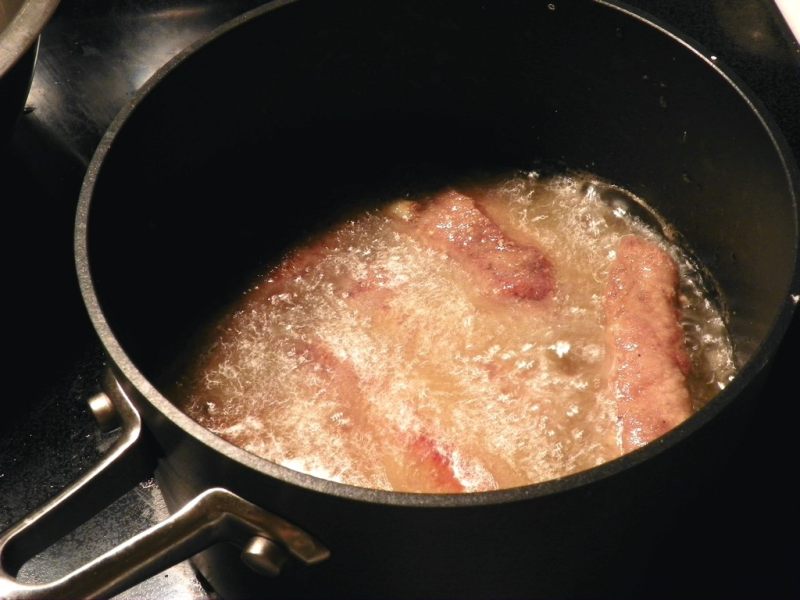 Steps for Making Chinese-style Baked Ribs in Foil