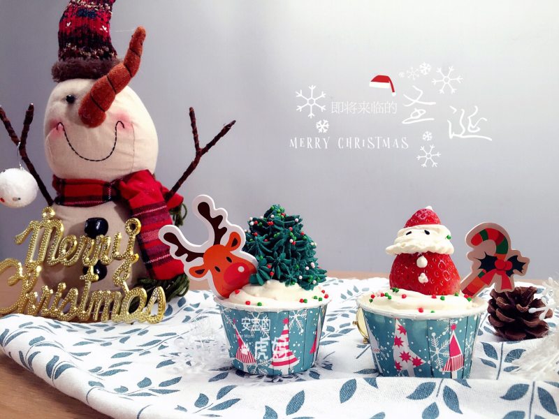 Christmas Cupcake Making Steps