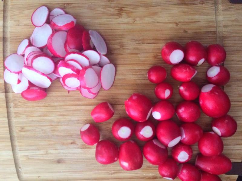 Steps for Making Pickled Cherry Radish with Peppers