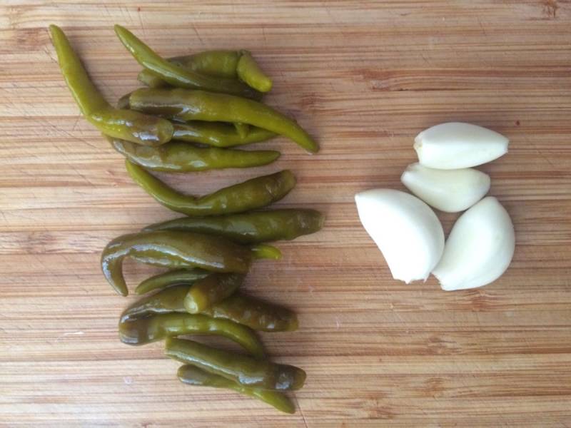 Steps for Making Pickled Cherry Radish with Peppers