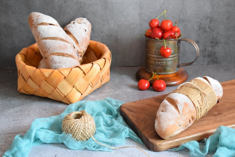 Mixed Grain and Nut European Bread