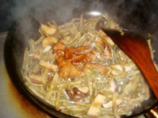 Dried Bean Curd and Pork Stir Fry Steps