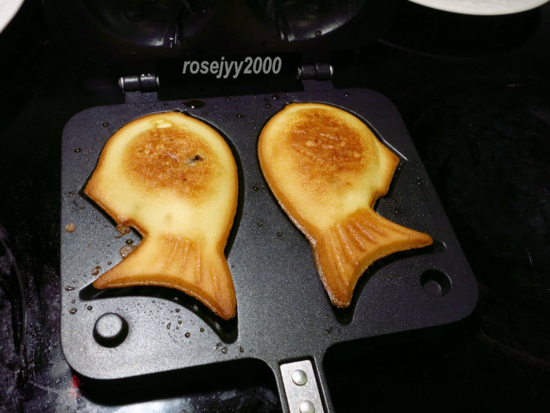 Steps to Make Apple Stuffed Taiyaki