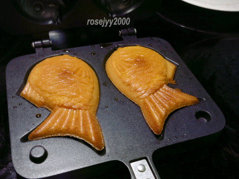 Steps to Make Apple Stuffed Taiyaki