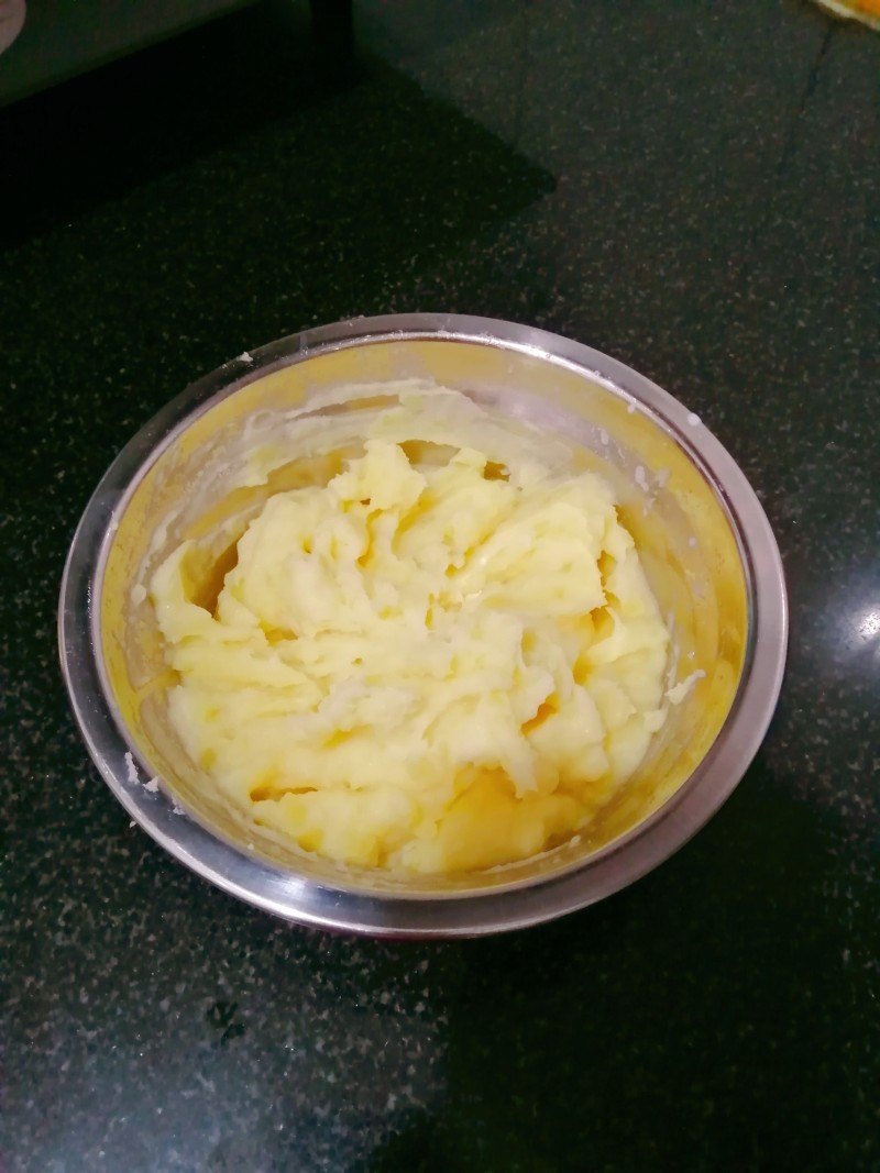 Steps for cooking Black Pepper Mashed Potatoes
