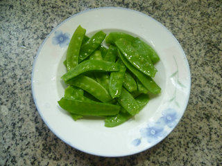 Steps for Making Green Beans Mixed with Pig Ears