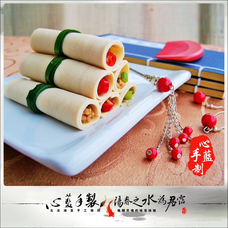 Heart Blue Handmade Private Kitchen【Celery Thousand-Layer Roll】——Fresh and Pleasant, Like a Water Lily