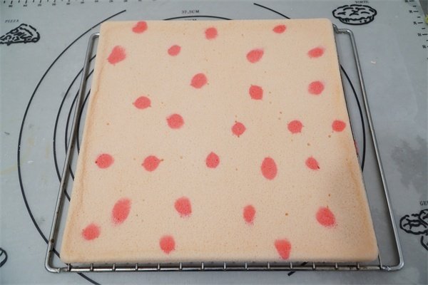 【Tomato Recipe】Christmas Strawberry Cake Roll Cooking Steps