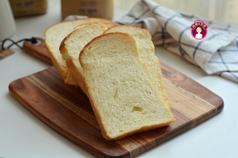 Steps for Making Polish Sourdough Low-Sugar Toast