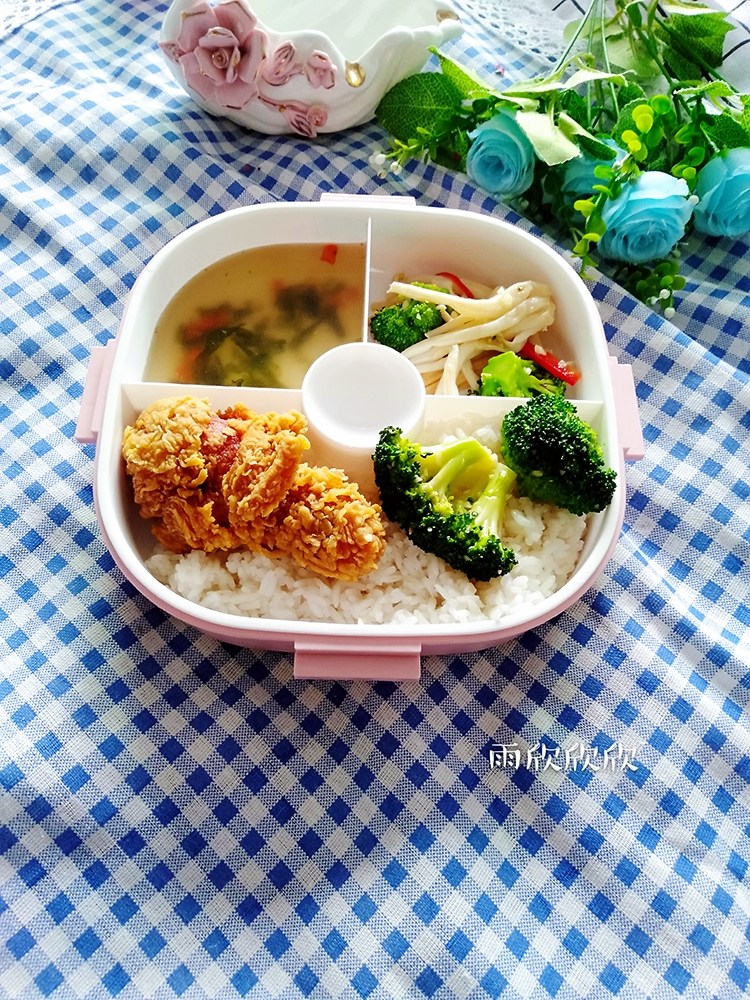 Steps for Making Crispy Chicken Leg Bento Box