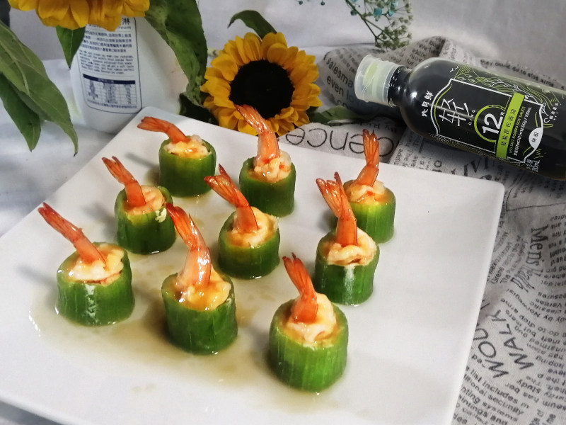 Light and Healthy Shrimp Tofu Zucchini Cup