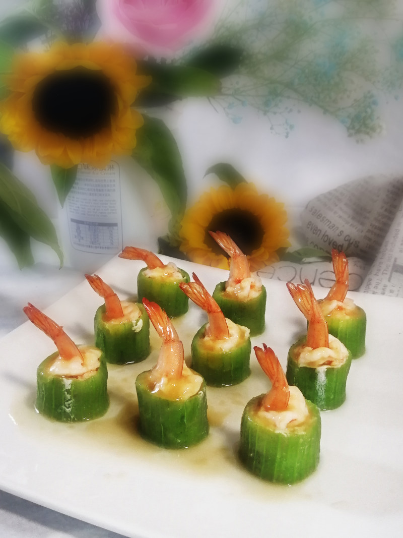 Light and Healthy Shrimp Tofu Zucchini Cup