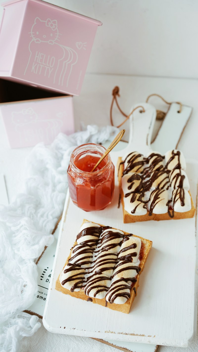 Marshmallow Toast Tart