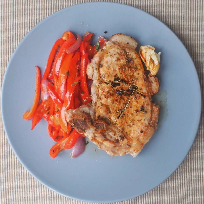 Pan-fried Pork Chop with Sweet and Sour Bell Peppers