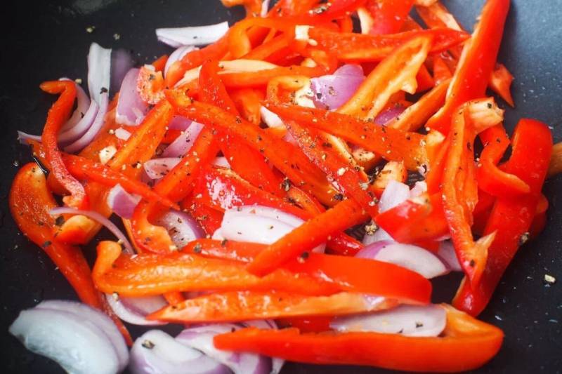 Steps for Pan-fried Pork Chop with Sweet and Sour Bell Peppers